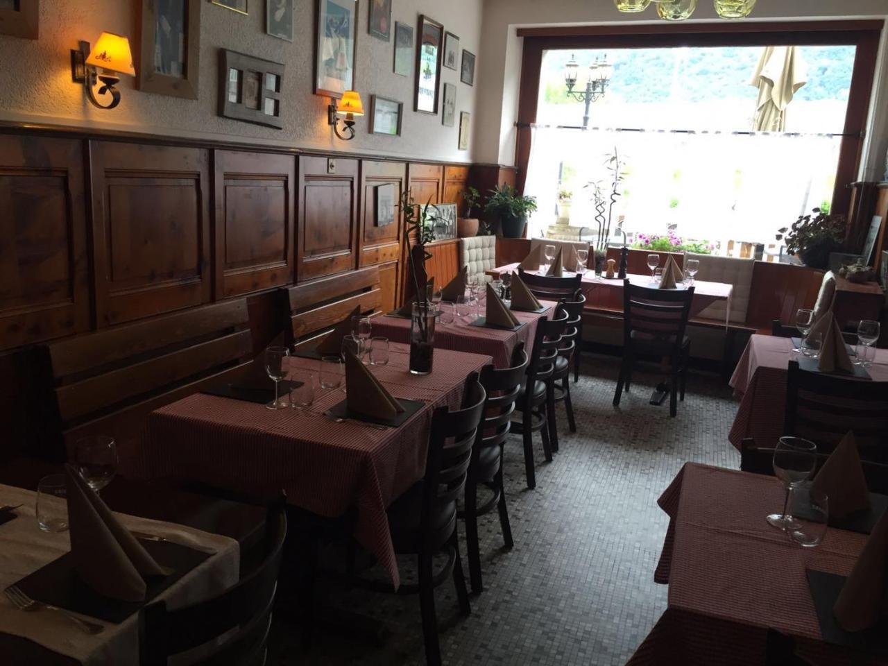 B&B Restaurant Le Pernollet Evionnaz Exterior foto
